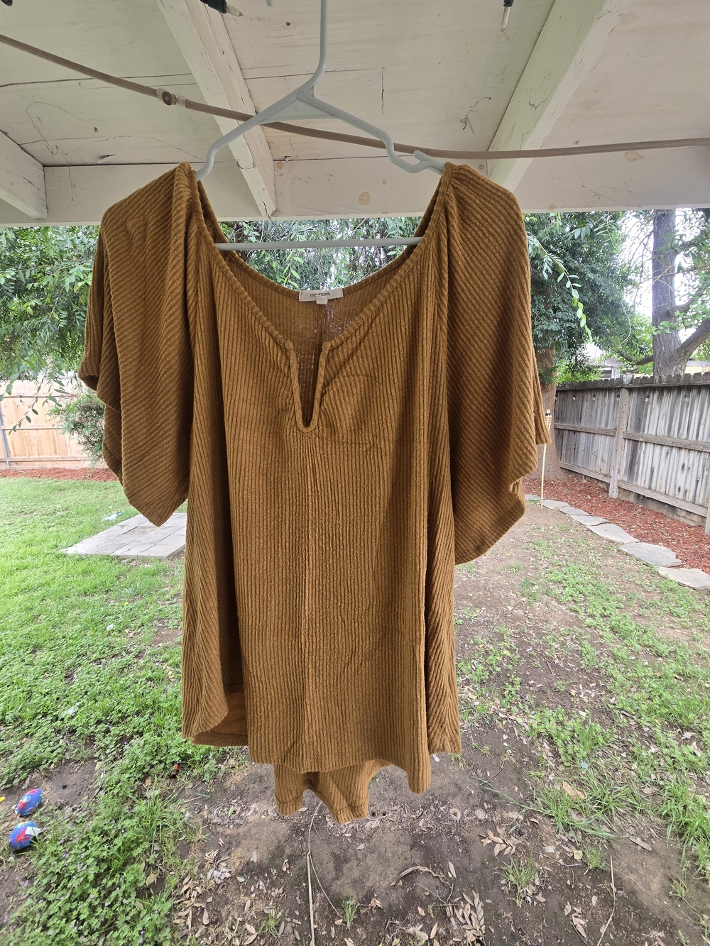 Women's Mustard Brown Ribbed V-Neck Top Maurices